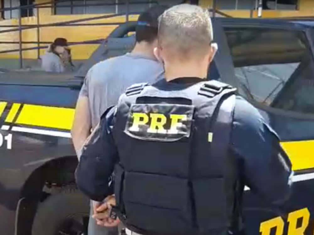 Imagem de Condutor de veículo de carga é preso com grande quantidade de comprimidos de anfetamina em Rio Verde