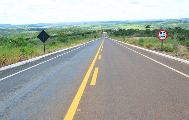 Imagem de Mais de 30 prefeituras farão adesão ao termo manutenção das rodovias goianas
