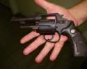 Imagem de Menores detidos com arma de fogo