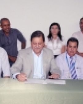 Imagem de Prefeitura e Caixa assinam contrato de 15 milhões