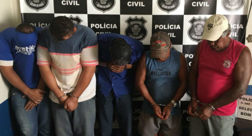 Imagem de Cinco pessoas presas após furto a carga de soja em Bom Jesus de Goiás