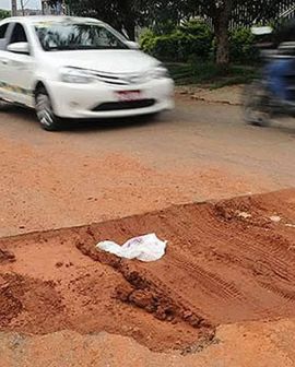 Imagem de Projeto prevê responsabilizar Saneago nos casos em que a empresa causar dano ao asfalto de vias públicas