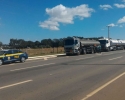 Imagem de PRF e PM escoltam cargas de combustível para Goiânia e interior de Goiás