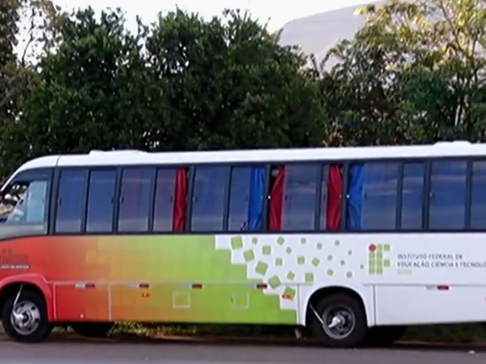 Imagem de Ônibus que levava estudantes para um torneio em Jataí é apreendido em Rio Verde