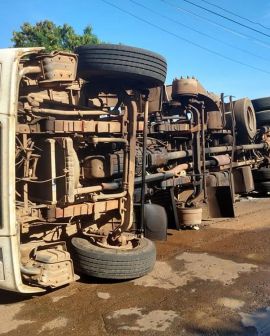 Imagem de Motorista de caminhão evita tragédia em Rio Verde