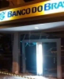 Imagem de Bandidos aterrorizam cidade durante assalto ao Banco do Brasil