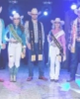 Imagem de Baile das comitivas elegeu nova rainha e o primeiro cowboy