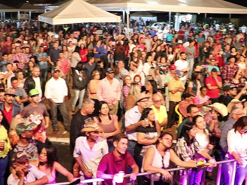 Imagem de Festa do Leite agitou distrito de Ouroana