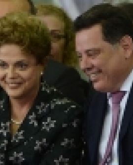 Imagem de Dilma e Marconi trocam afagos em Goiânia