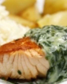 Imagem de Receita do dia: Salmão com molho de espinafre