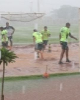 Imagem de Goianão 2013: Treino forte até debaixo d’água