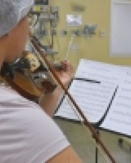 Imagem de HumanizAÇÃO traz apresentação de Violino no Hurso