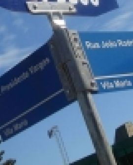 Imagem de Cidade recebe placas com nomes de ruas