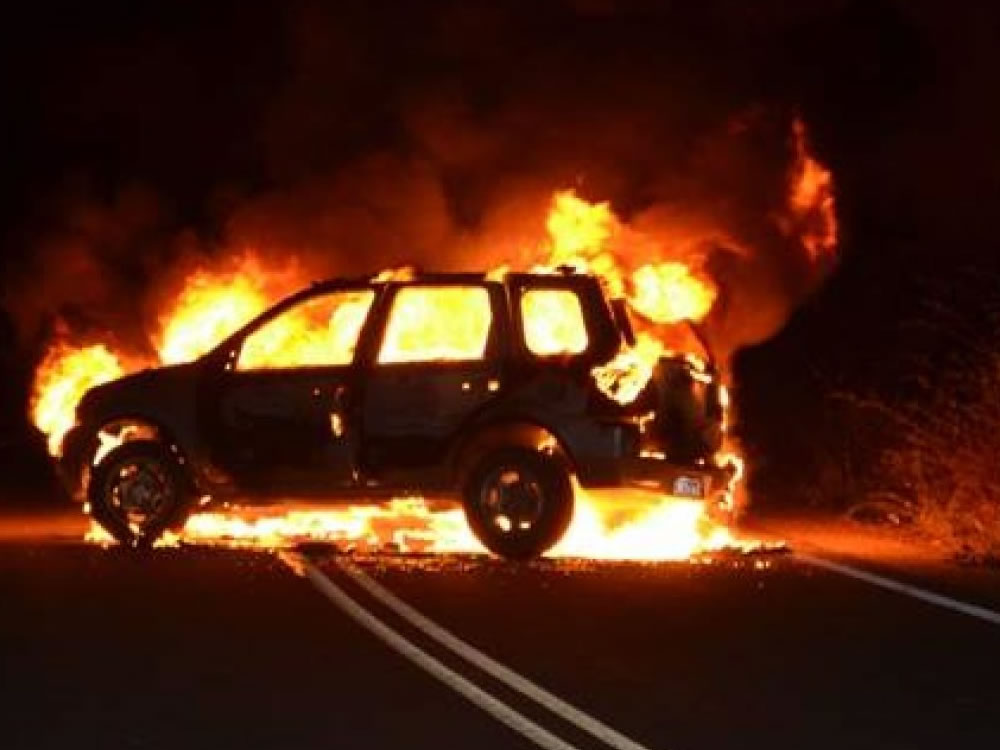 Imagem de Homem vai para show de Wesley Safadão e tem carro furtado e incendiado