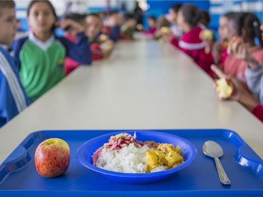 Imagem de Projeto de Karlos Cabral garantirá alimentação adequada para alunos com restrição alimentar