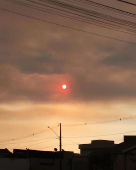 Imagem de Queimadas encheram Rio Verde de fumaça e cinzas