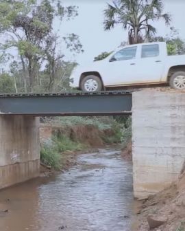 Imagem de Prefeitura constrói nova ponte no Ribeirão Cabeceira Alta