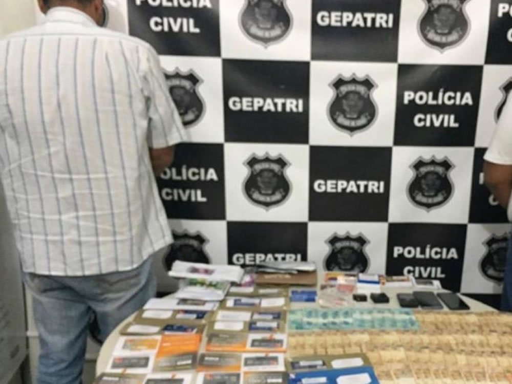 Imagem de Polícia apreende cartões e máquinas de crédito de origem duvidosa